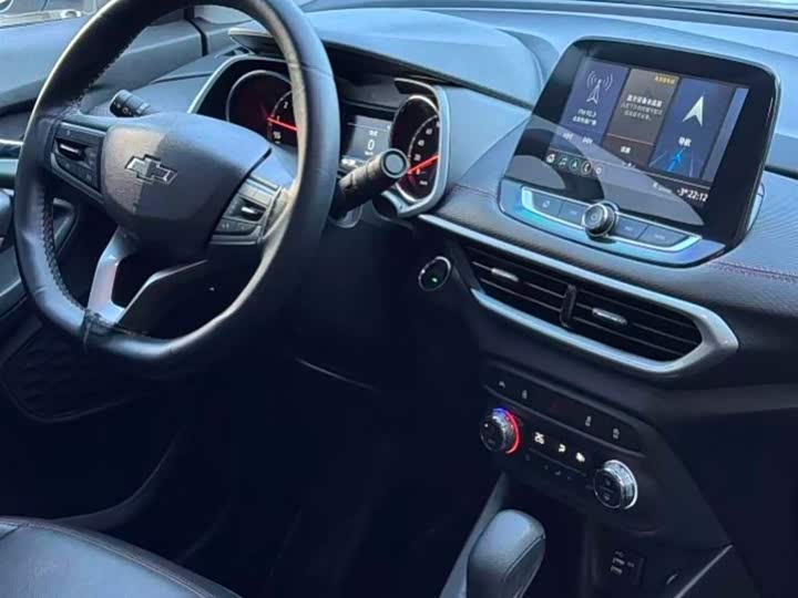 Фото 6 - Chevrolet Tracker