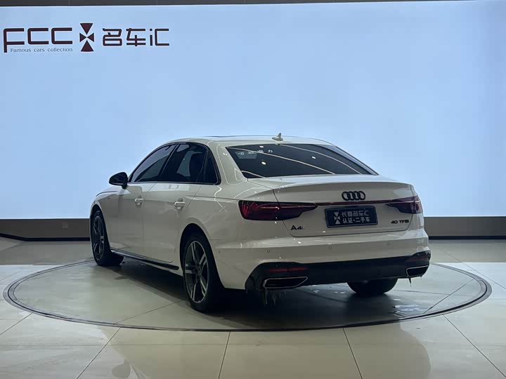Фото 5 - Audi A4L