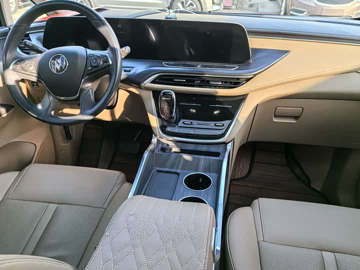 Фото 9 - Buick GL8 ES