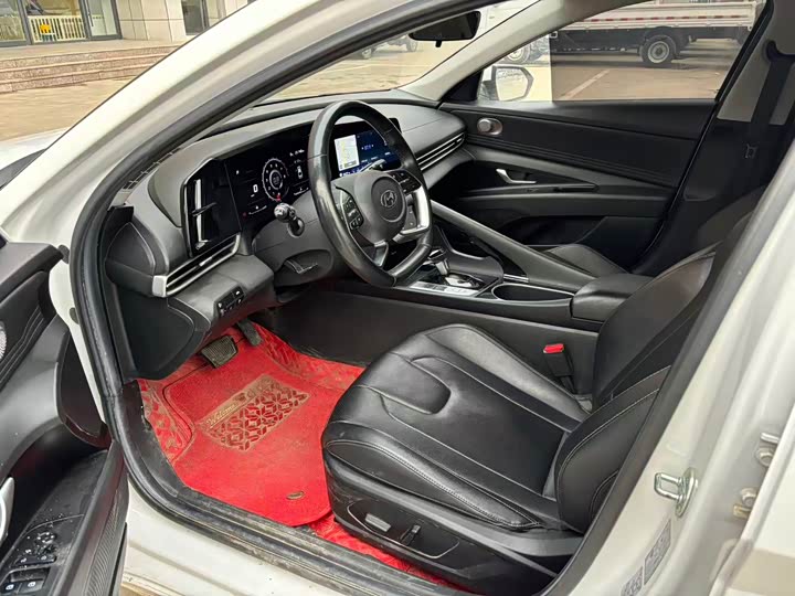 Фото 9 - Hyundai Elantra N line