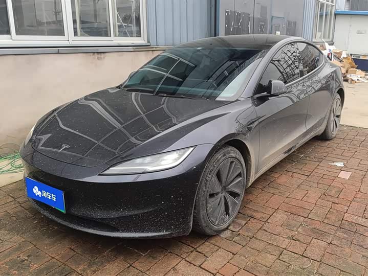 Фото 1 - Tesla Model 3