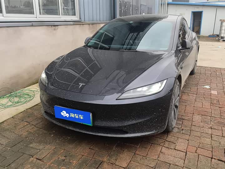 Фото 2 - Tesla Model 3