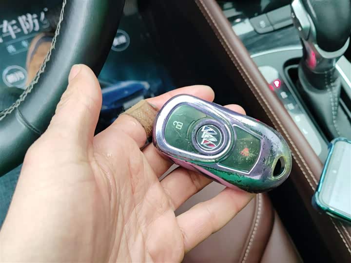 Фото 9 - Buick Envision Plus