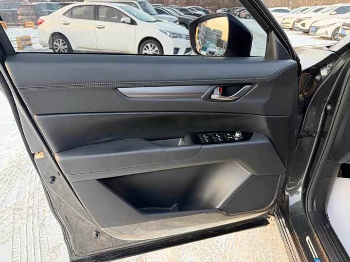 Фото 9 - Mazda CX-5