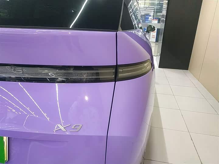 Фото 8 - XPeng X9