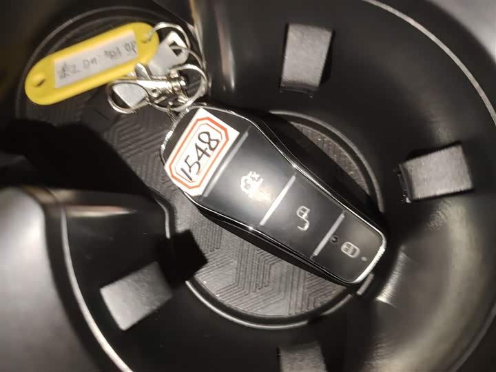 Фото 9 - BYD Qin L