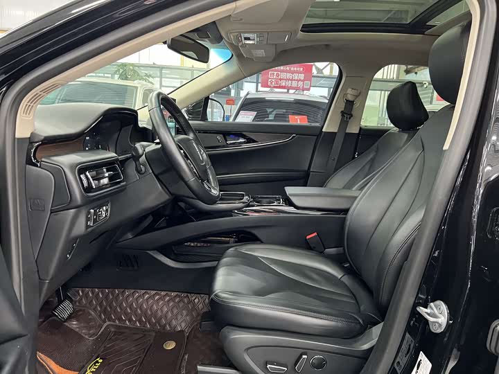 Фото 4 - Lincoln Nautilus