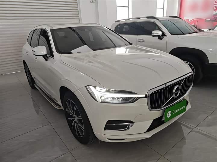 Фото 4 - Volvo XC60