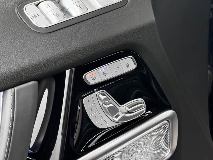 Фото 8 - Mercedes-Benz G-Class AMG