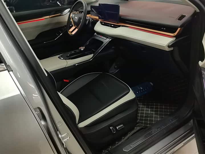 Фото 8 - Haval H6