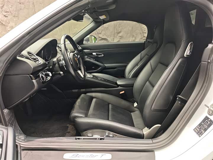 Фото 8 - Porsche 718