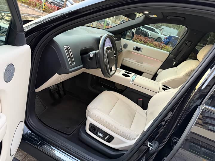 Фото 5 - LiXiang L8