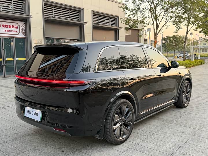 Фото 9 - LiXiang L8