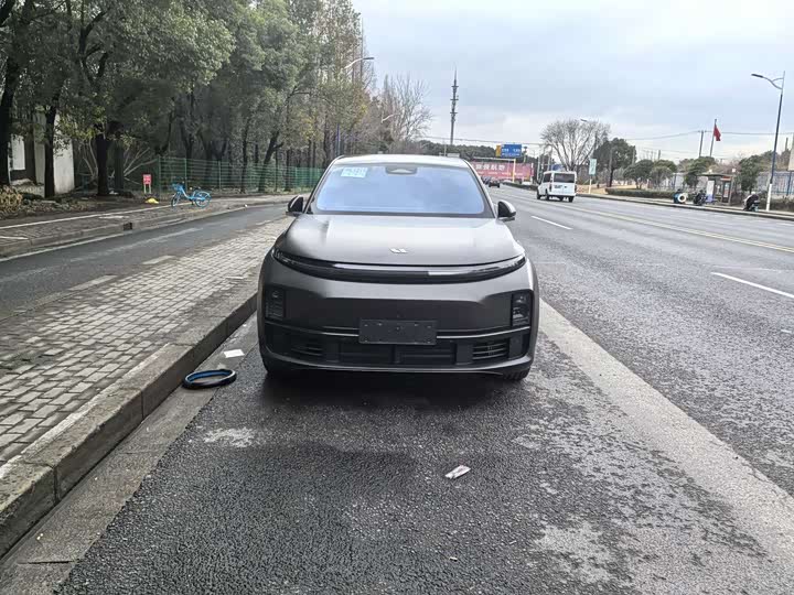 Фото 2 - LiXiang L7