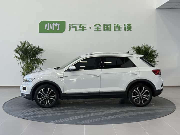 Фото 3 - Volkswagen T-Roc