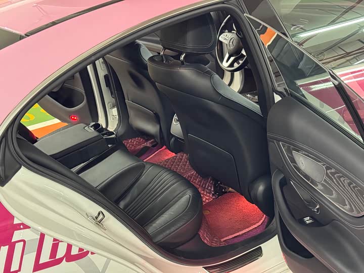 Фото 9 - Mercedes-Benz CLS-Class