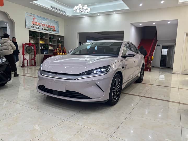 Фото 1 - BYD Qin L