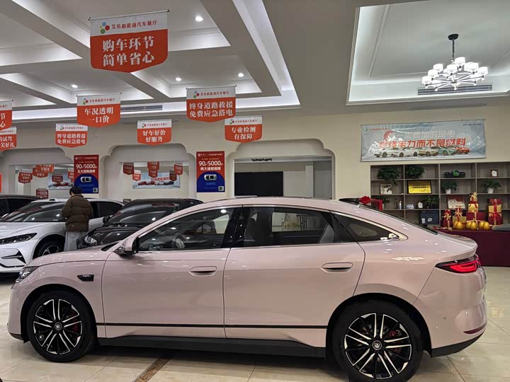 Фото 8 - BYD Qin L