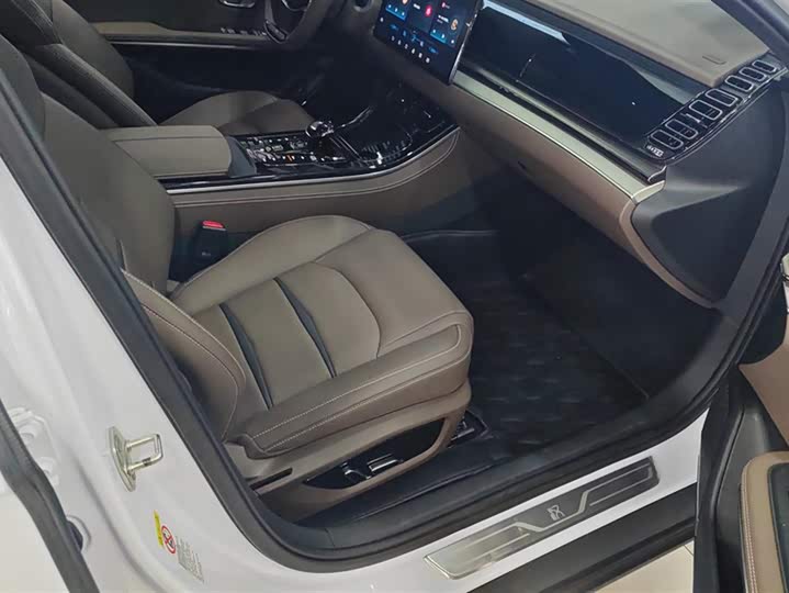 Фото 8 - BYD Han