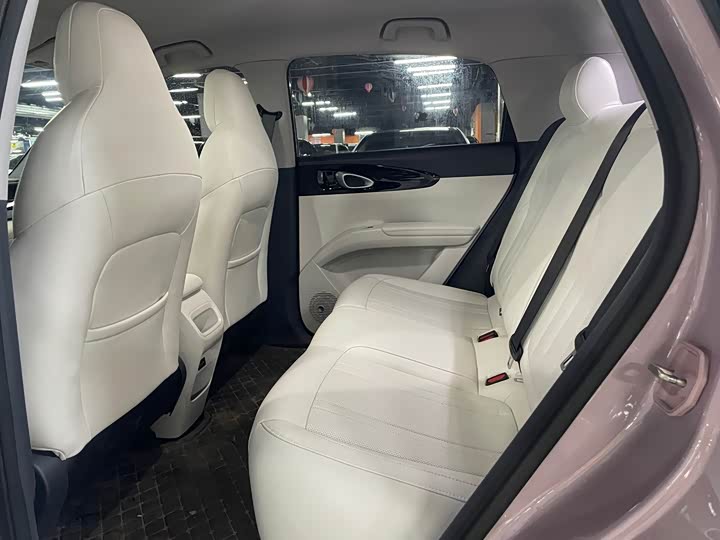 Фото 7 - Geely Galaxy Geome