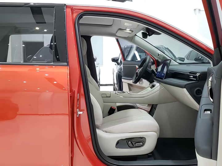 Фото 8 - GAC Aion V