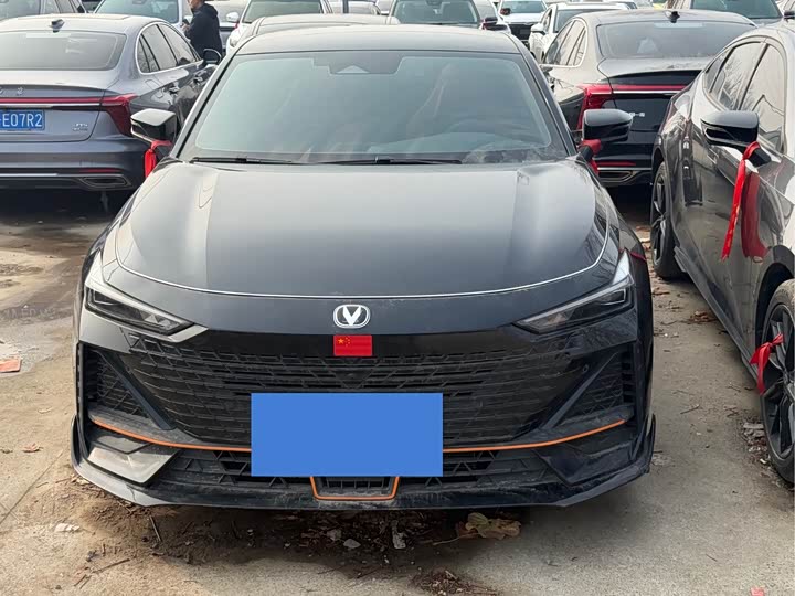 Фото 2 - Changan UNI-V