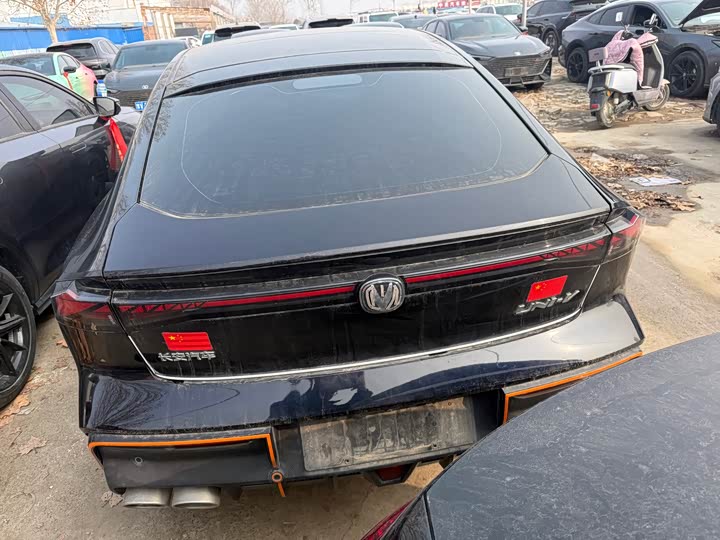 Фото 6 - Changan UNI-V