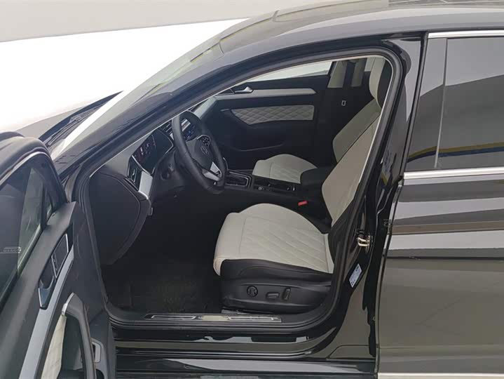 Фото 9 - Volkswagen Magotan