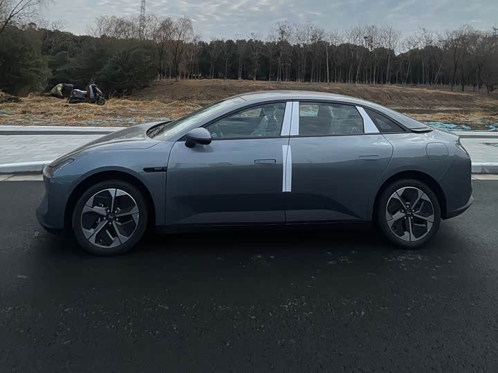 Фото 3 - XPeng Mona M03