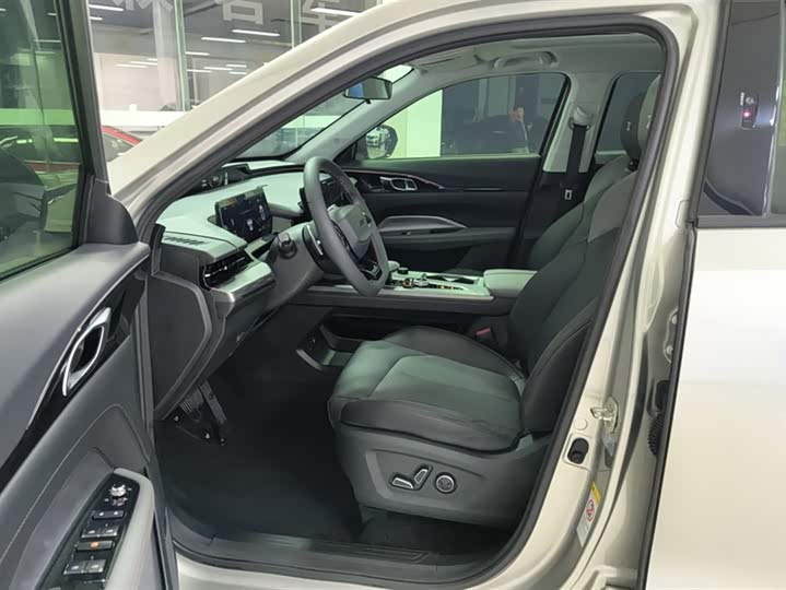 Фото 9 - Changan Oshan Z6