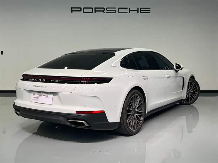 Фото 6 - Porsche Panamera
