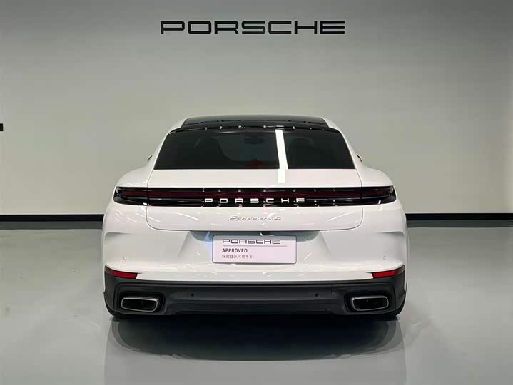 Фото 7 - Porsche Panamera