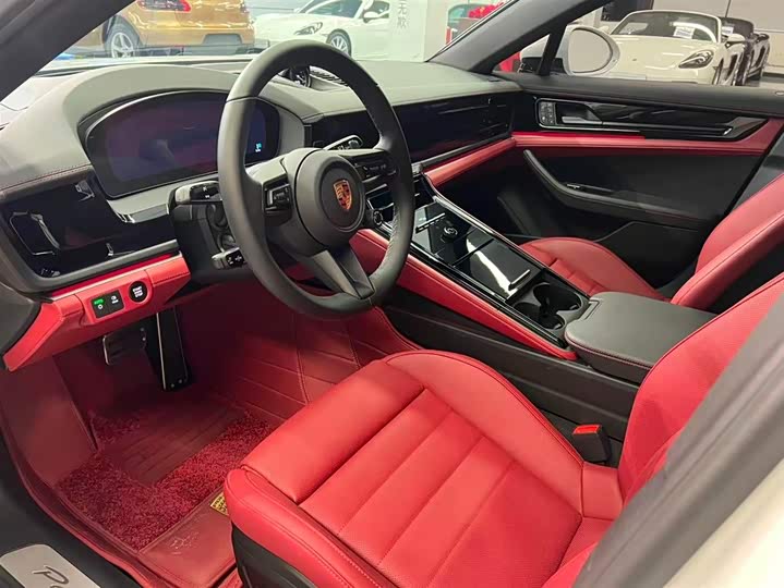 Фото 8 - Porsche Panamera