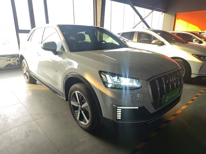 Фото 4 - Audi Q2L e-tron