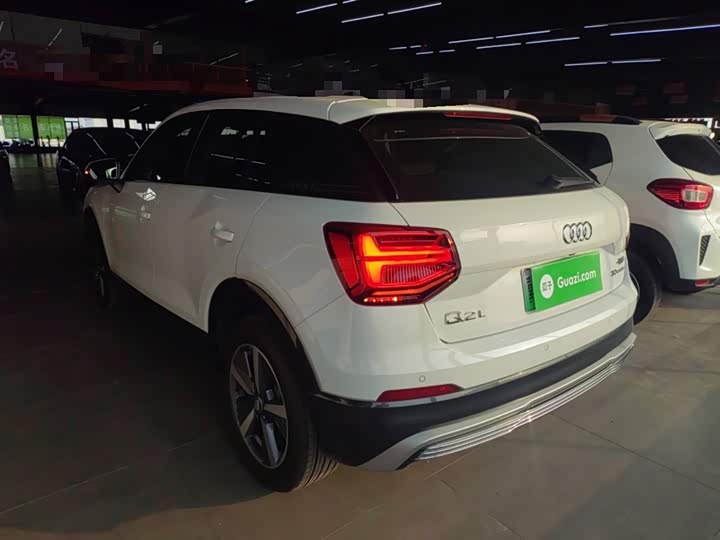 Фото 5 - Audi Q2L e-tron