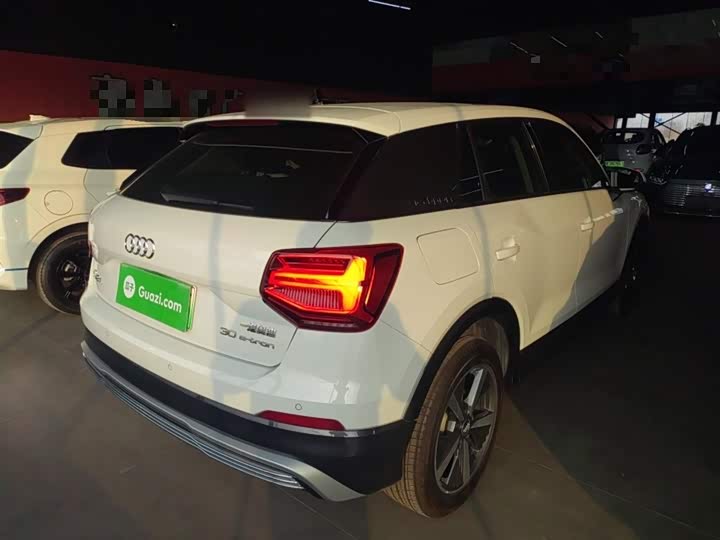 Фото 7 - Audi Q2L e-tron