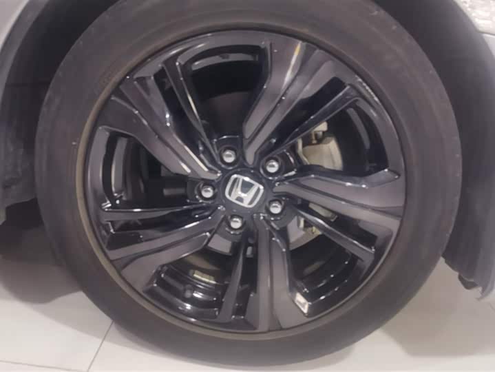 Фото 6 - Honda Civic