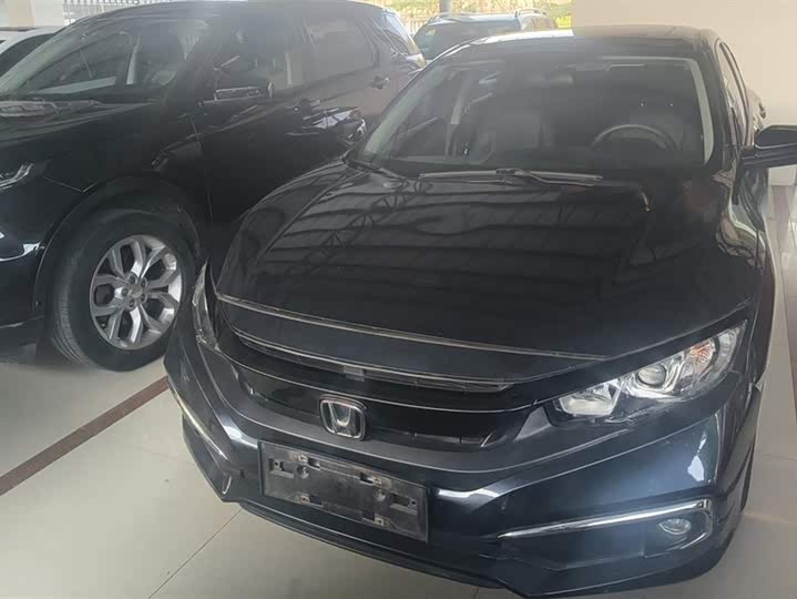 Фото 2 - Honda Civic