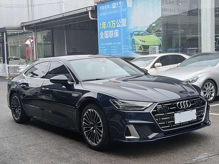 Фото 3 - Audi A7L
