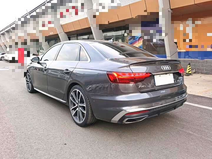 Фото 7 - Audi A4L