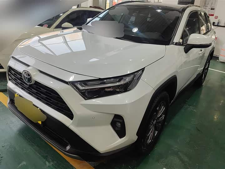 Фото 1 - Toyota RAV4