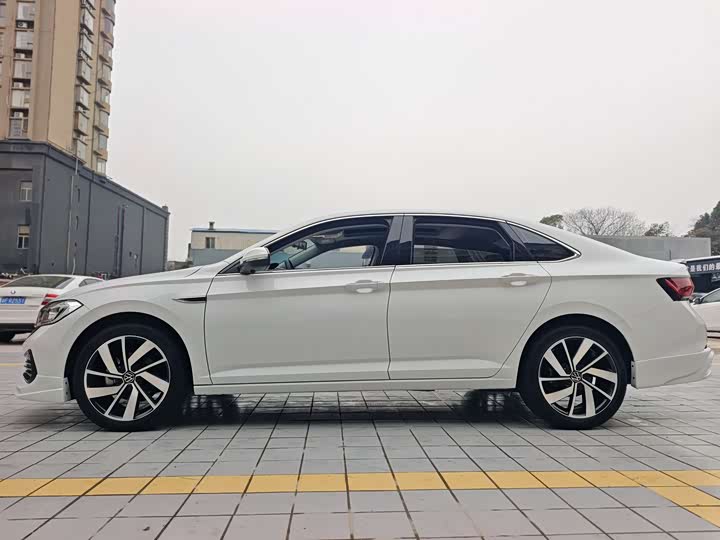 Фото 5 - Volkswagen Sagitar L