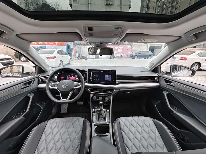 Фото 6 - Volkswagen Sagitar L