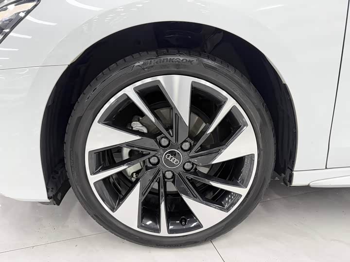 Фото 9 - Audi A3