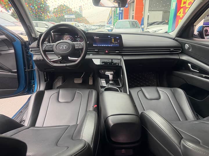 Фото 6 - Hyundai Elantra N line