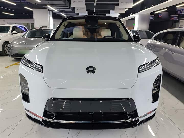 Фото 3 - Nio ES8