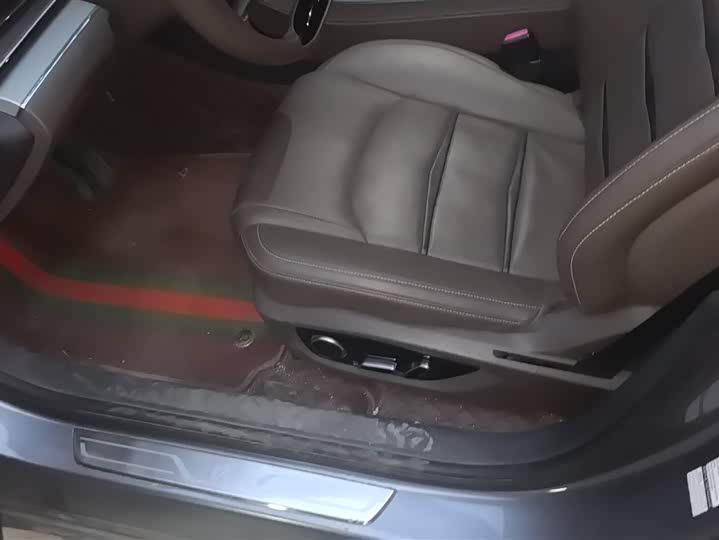 Фото 9 - BYD Han