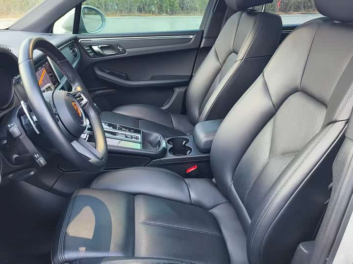 Фото 8 - Porsche Macan