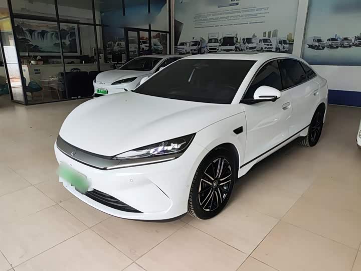 Фото 1 - BYD Qin L