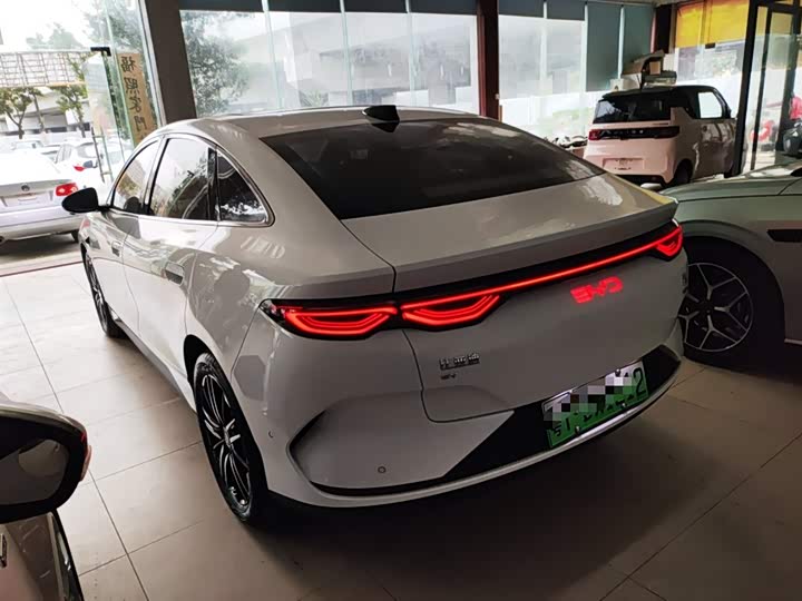 Фото 5 - BYD Qin L